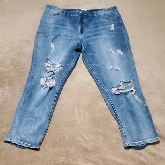 VERVET BY FLYING MONKEY Denim - VERVET Plus Size - Like New Size 20 Distressed Vervet Jeans